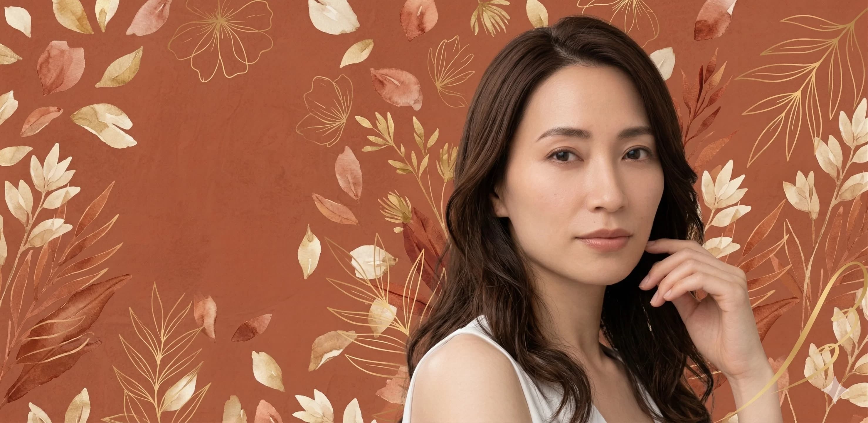 草花を背景にした女性のポートレート